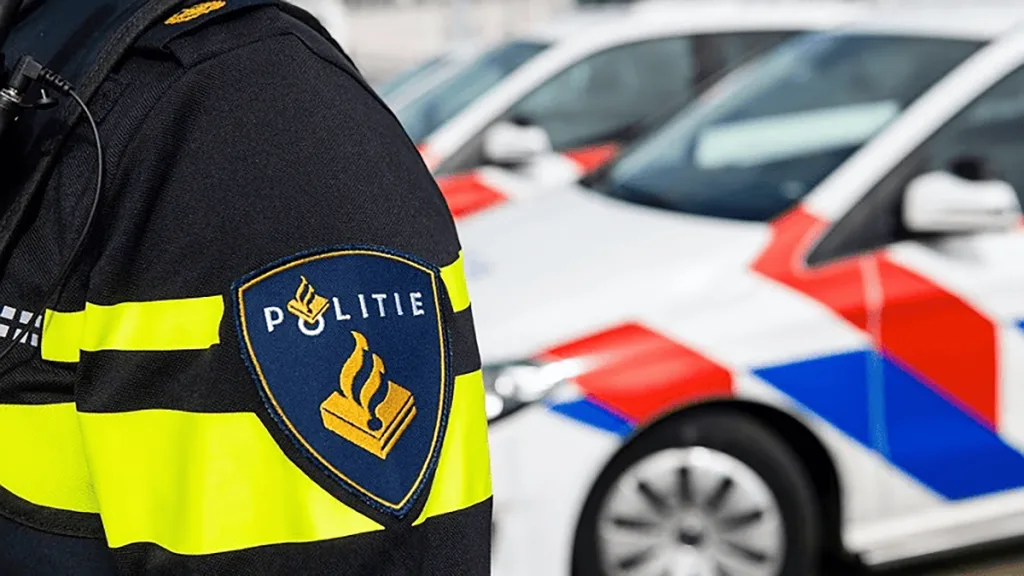 Parfumdief steelt voor 400 euro in Diezerstraat Zwolle