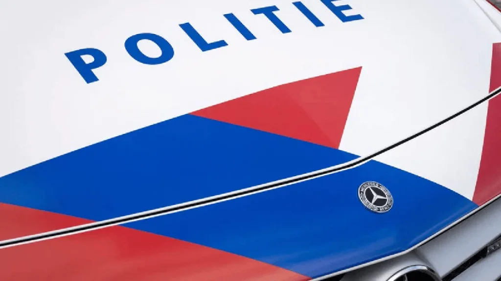 Politie zoekt dubbele inbreker Thomas à Kempisstraat Politie zoekt dubbele inbreker Thomas à Kempisstraat