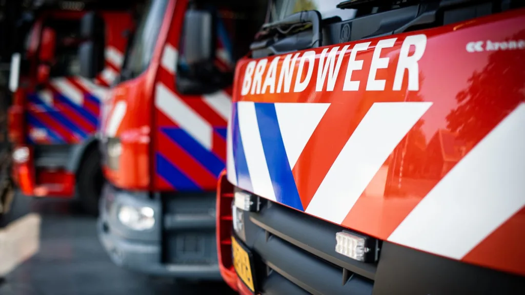 Brand Javastraat Zwolle onder controle Brand Javastraat Zwolle onder controle